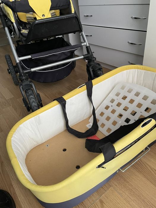 Коляска дитяча.б/у