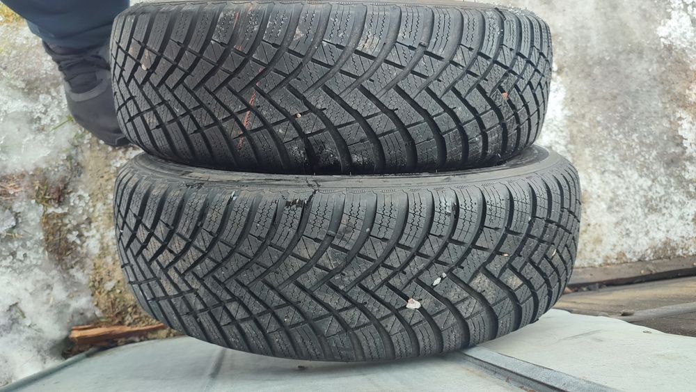 Автошини,колеса 195.65.155,Hankooк,24р.в 8.5мм,зима