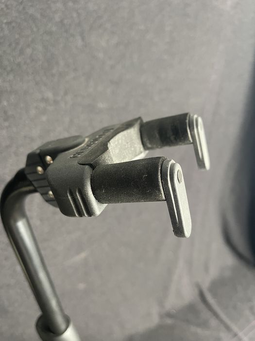 Suporte de Guitarra HERCULES STANDS GS414B