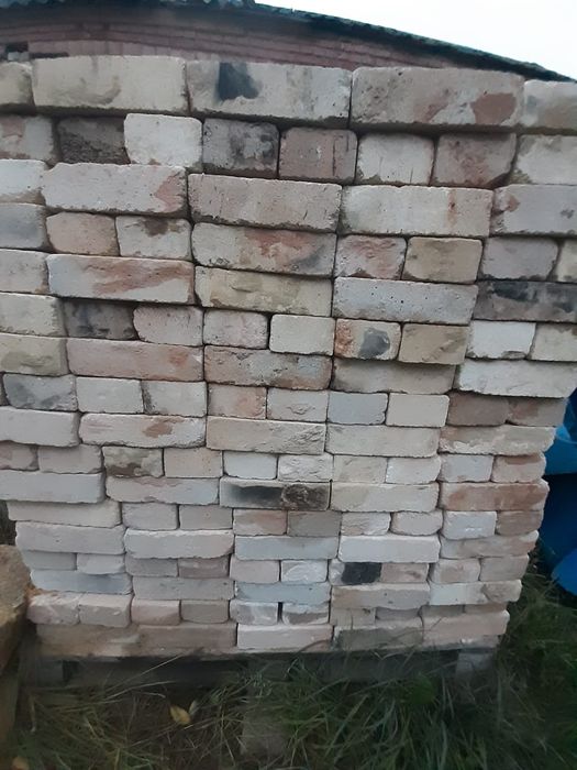 Продам огнеупорный кирпич