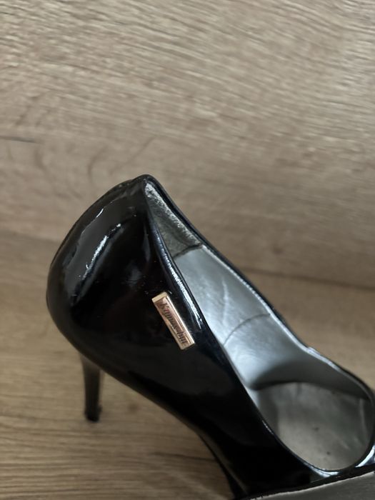 Szpilki czarne lakierowane szpilki lakierowane szpilki 37