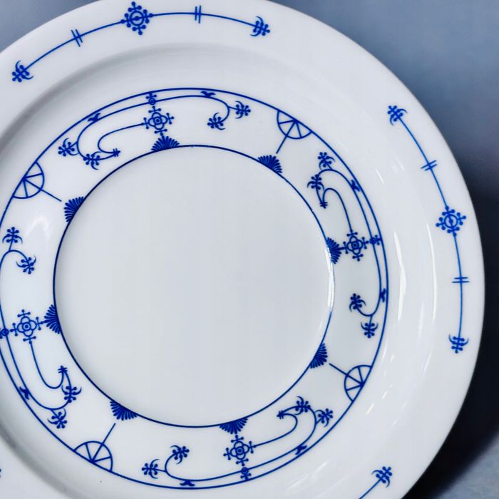 piękny talerzyk spodek porcelanowy wzór słomkowy indisch blau