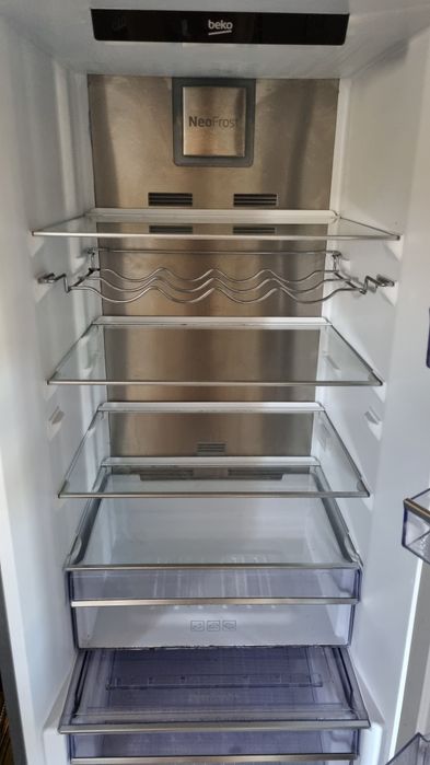 Lodówka BEKO RCNA406E43ZXB NoFros. Everfresh+ technology A+++