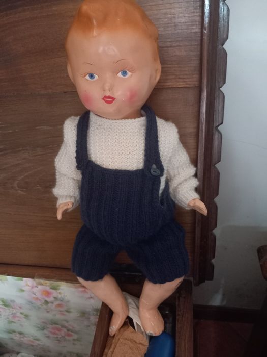 Boneco muito antigo