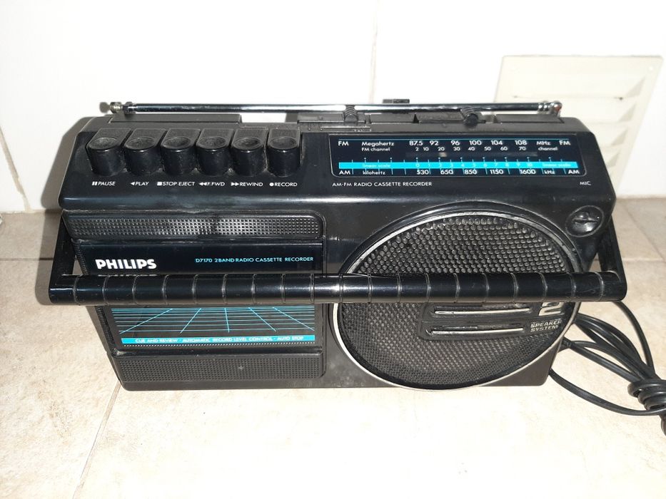 Rádio antigo Philips D7170 2 band