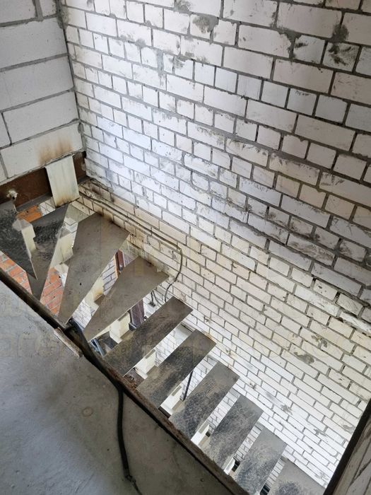 2-рівнева квартира 140 м2 з автономкою в новобудові біля Прогресу-KI