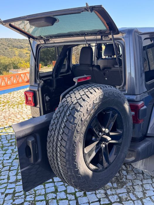 Jeep Wrangler Unlimited 3.6 V6 Automático | Fev. 2021 | 48.000