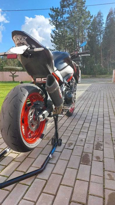 Kawazaki Z900 - Full Titaniun Sc Project