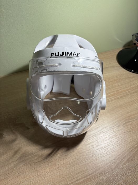 Kask  Fujimae do karate