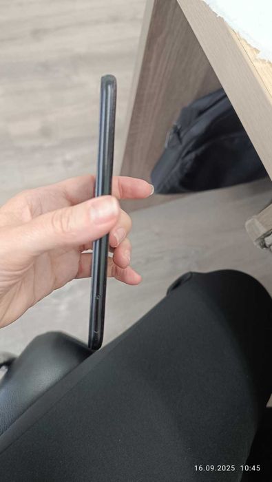 телефон HuaweI Y5 2019року