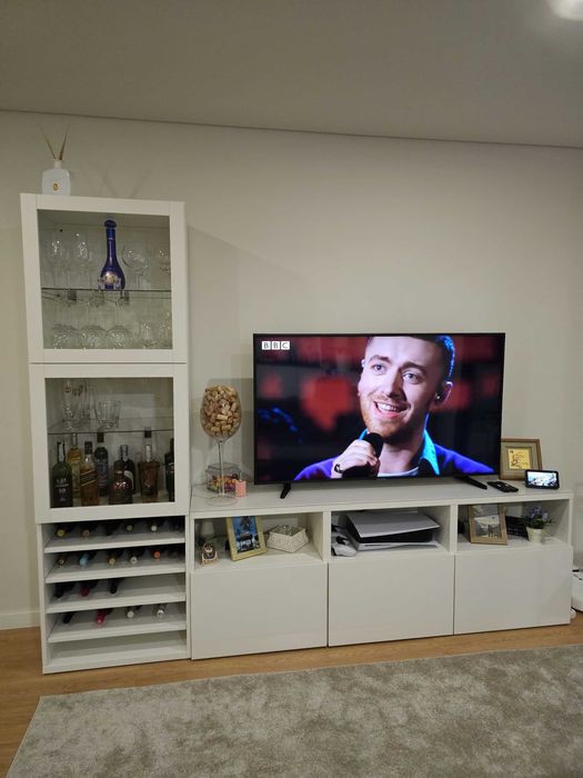 cristaleira/vitrine / estante com 2 portas de vidro