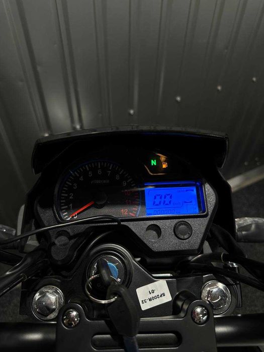 Новий мотоцикл Spark SP200R-32