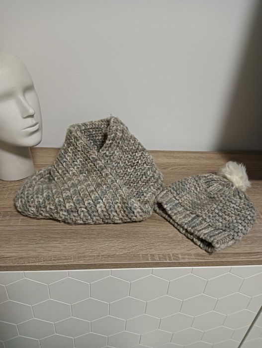 Conjunto Gorro + Gola Cinza e Bege – Inverno