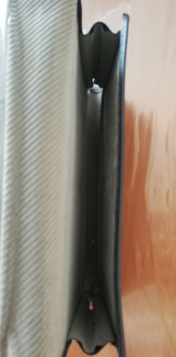 Capa para documentos automóvel, marca Opel, usada

MEDIDAS APROXIMADAS