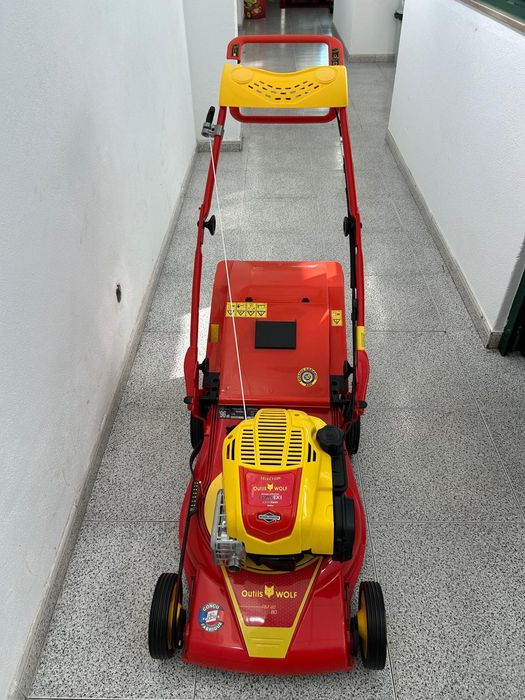 Maquina corta-relva da OUTILS-WOLF, modelo RM46BO (NOVA)