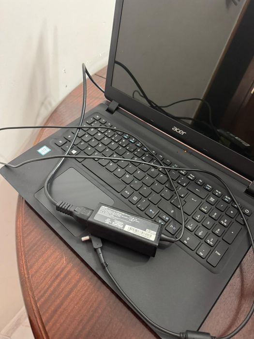 Portátil Acer Aspire ES1-572-33BP Intel® Core™ i3 i3-7100U