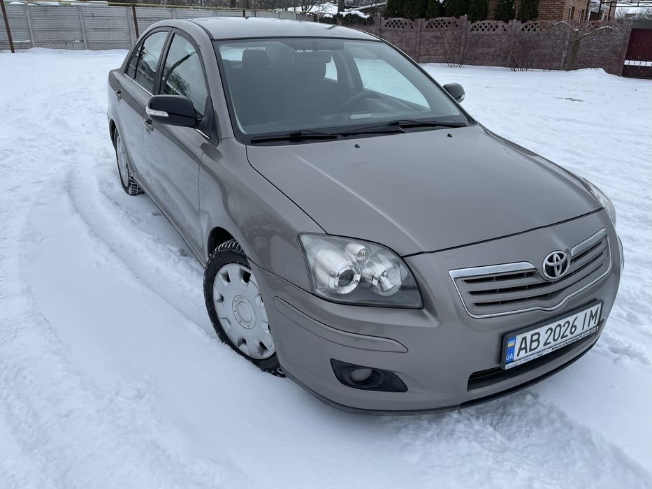 Toyota avensis Не фарбована