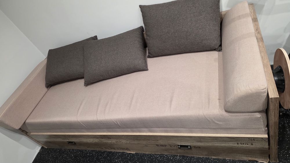 Oddam łóżko młodzieżowe