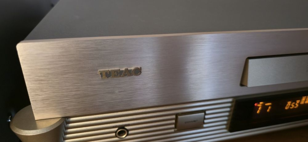 Odtwarzacz CD TEAC CD-5