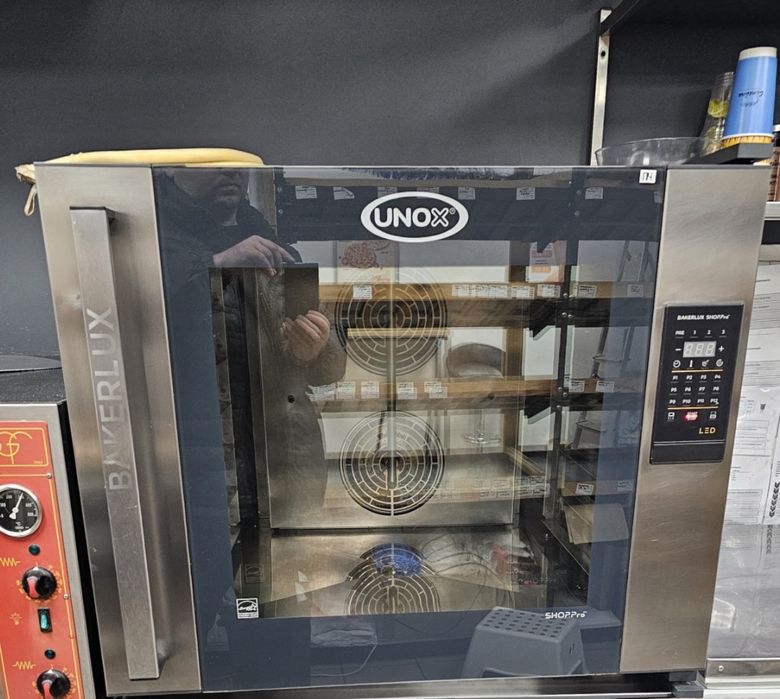 Пароконвекційна піч  бренду Unox серії Bakerlux Shop.Pro.