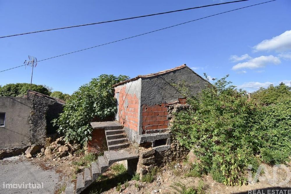 Casa de aldeia T4 em São Miguel, Santa Eufémia e Rabaçal de 140,00 m2