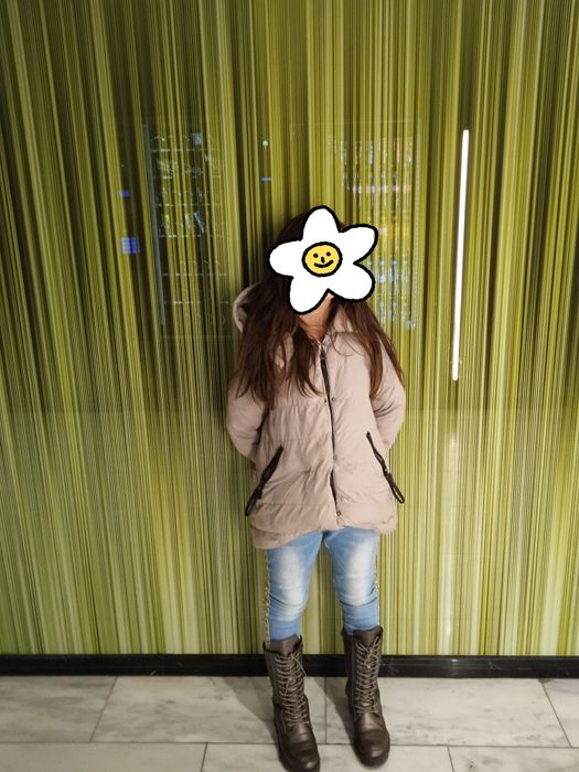 Демисезонна курточка на дівчинку