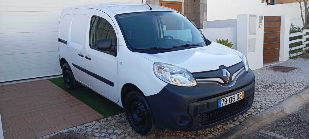 Renault Kangoo Business  2016 C/3 lugares,1 Proprietário , Nacional ,em ótimo estado.