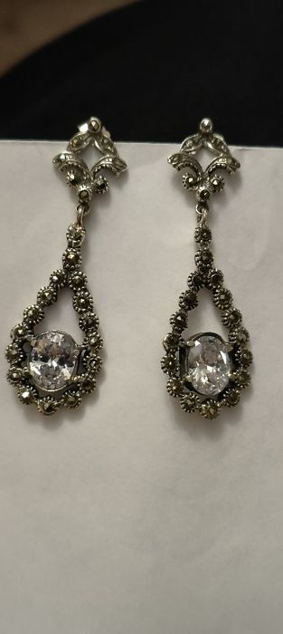 Brincos antigos em prata e marcassitas