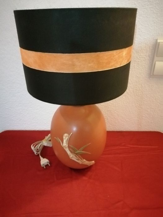 Candeeiro de mesa antigo.