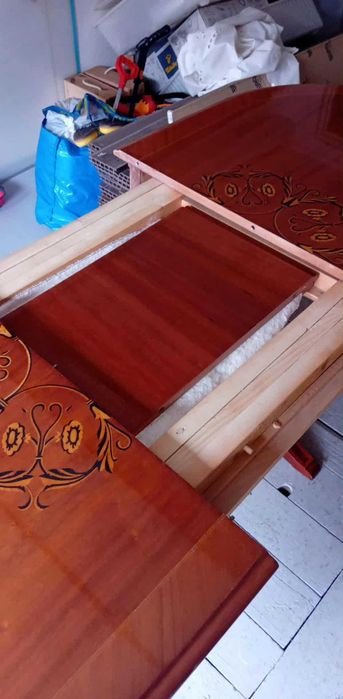 Stół 170/240x90 z krzesłami.