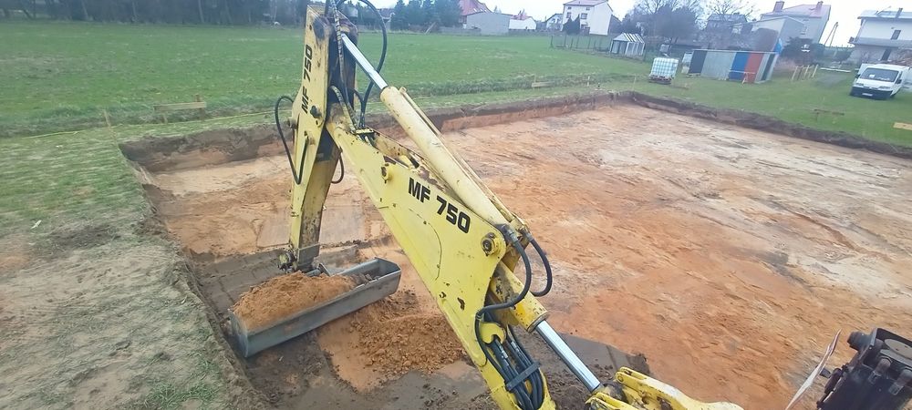 Usługi ziemne koparko ładowarką, koparka ładowarka