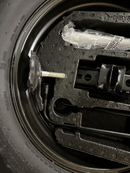 Домкрат ,докатка jeep grand cherokee,dodge durango