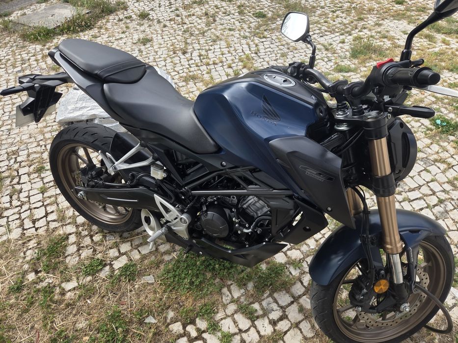 Cb125 R 2024. Posso trocar por Carro