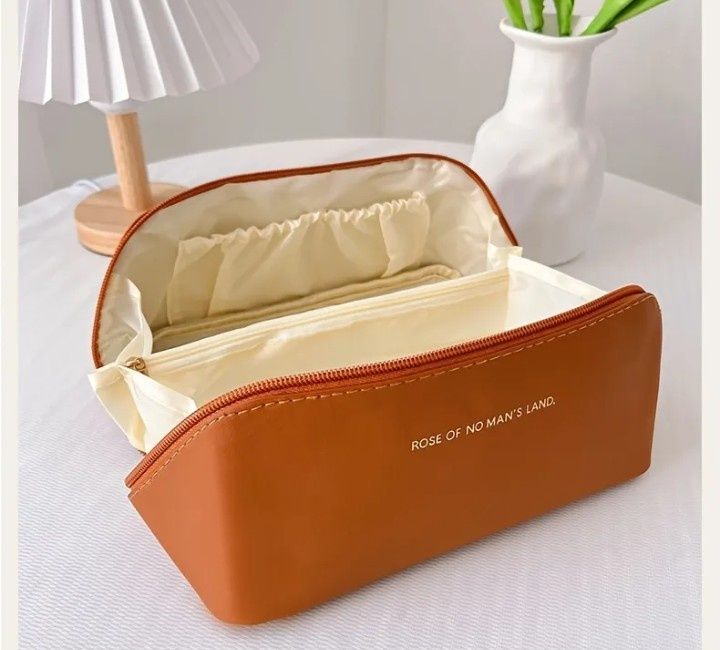 Kosmetyczka damska rozkładana podróżna