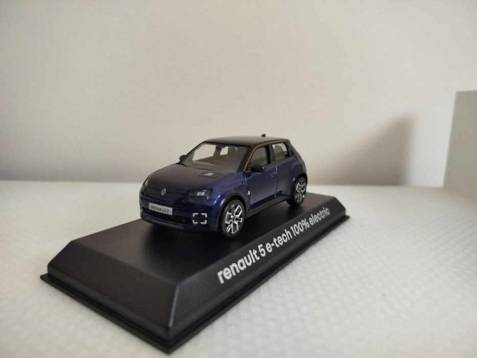 Miniatura Renault 5 E-Tech 1/43 Nova