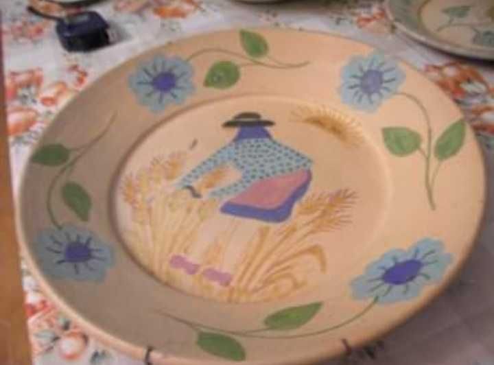 Pratos decorativos diversos