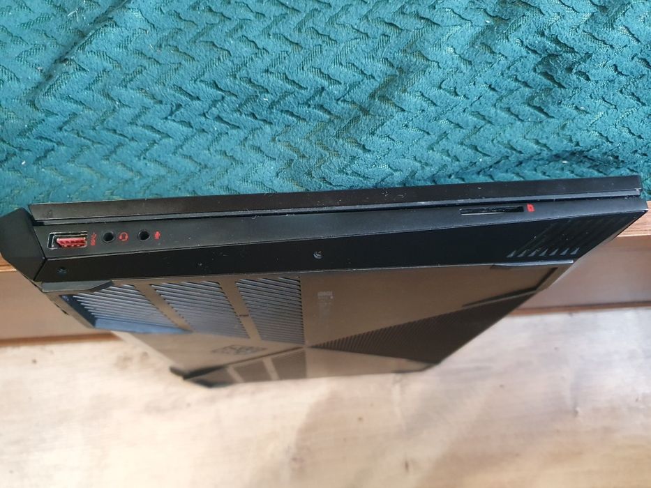 HP OMEN  gtx 1050ti 32gb ram