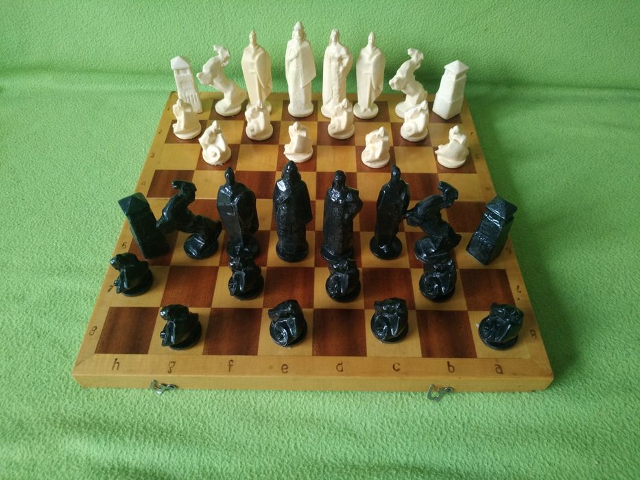 Шахматы САМУРАИ, РЫЦАРИ, Киевска Русь, Ярослав Мудрий все из 70 тых -
