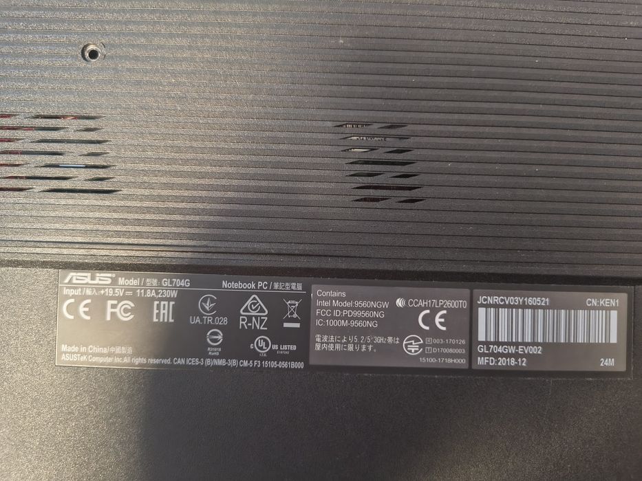 Asus rog strix gl704gw