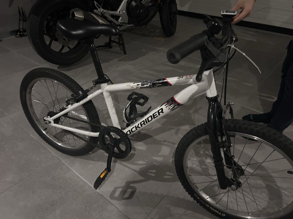 Bicicleta de trekking crianca. Roda 20. Decathlon