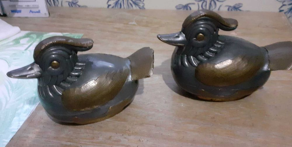 Pato em metal vários