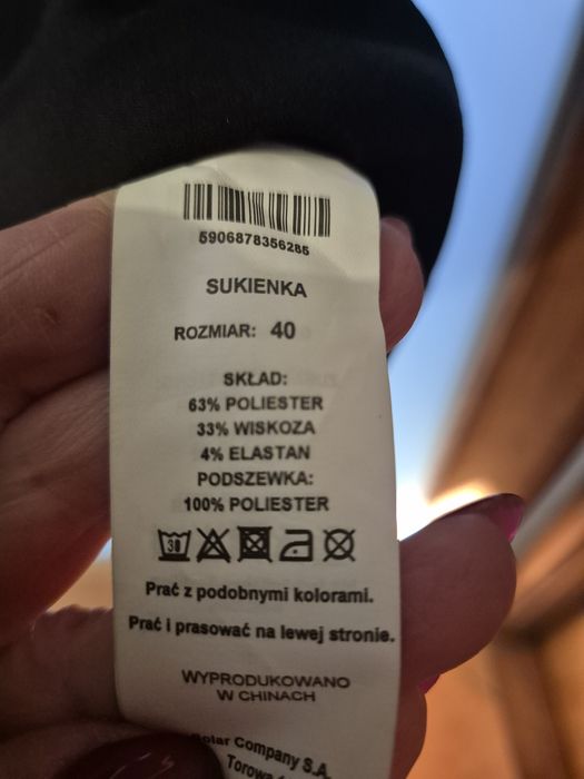 Sukienka czarna r 40