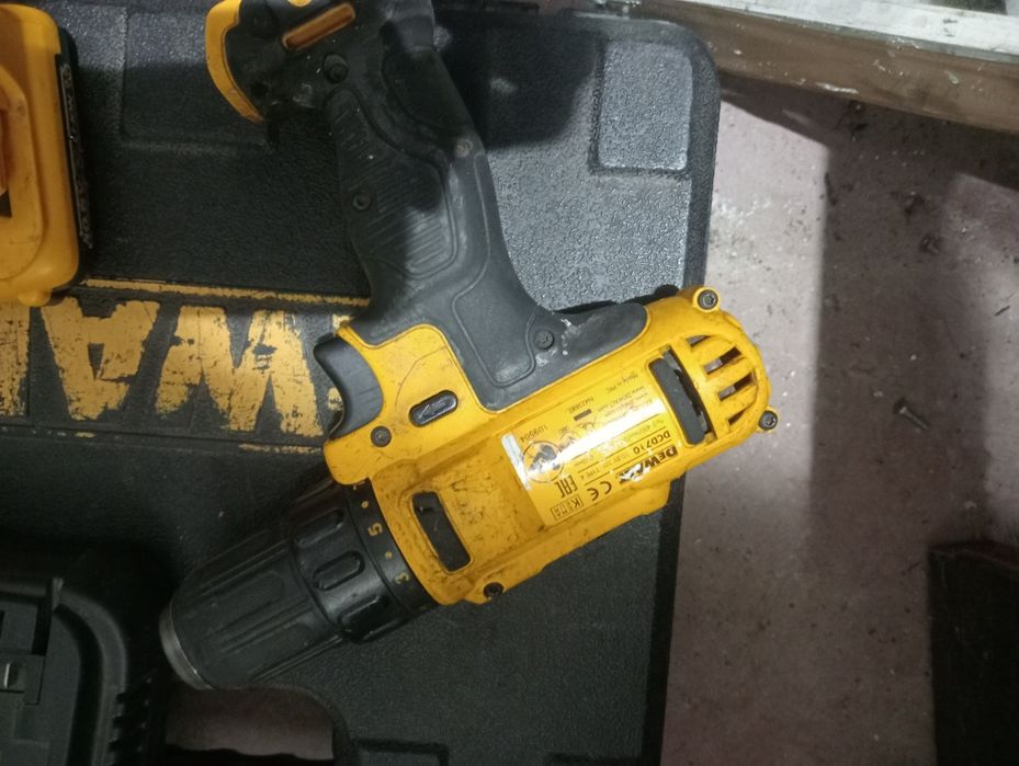 Kit Aparafusadora DeWalt XR Li-ion 10.8V