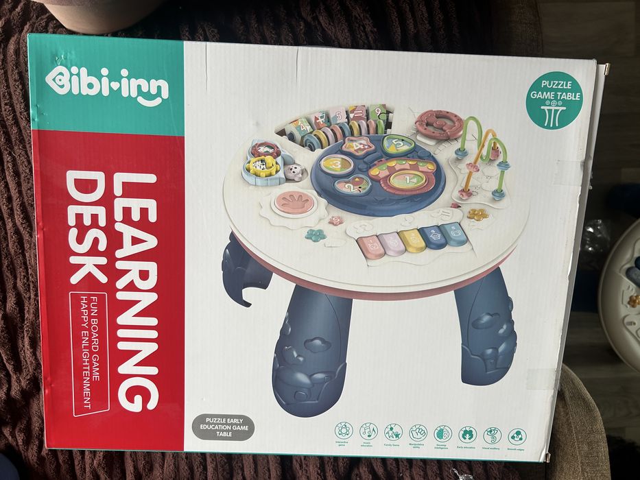 Столик розвиваючий ігровий для дітей