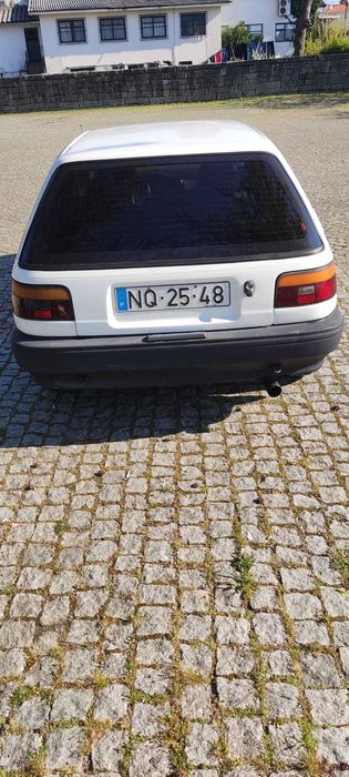 Toyota Corolla, carro robusto.