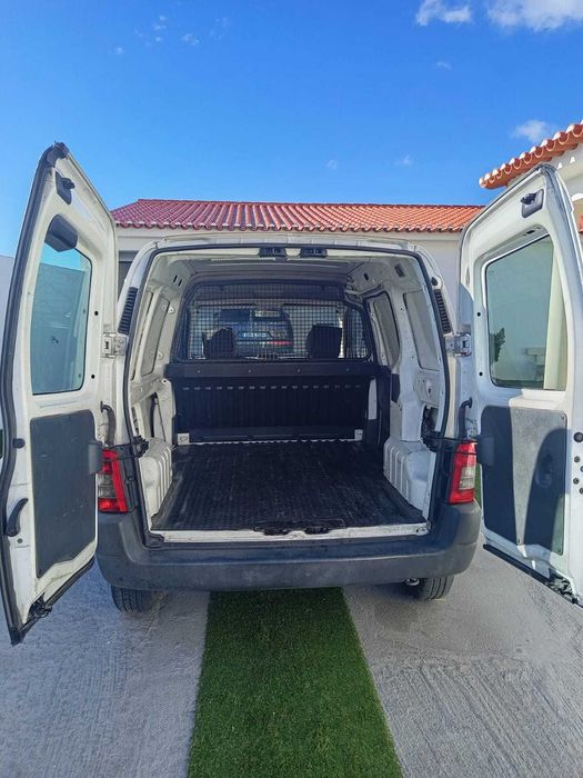 Citroën Berlingo Comercial – Económica e Fiável