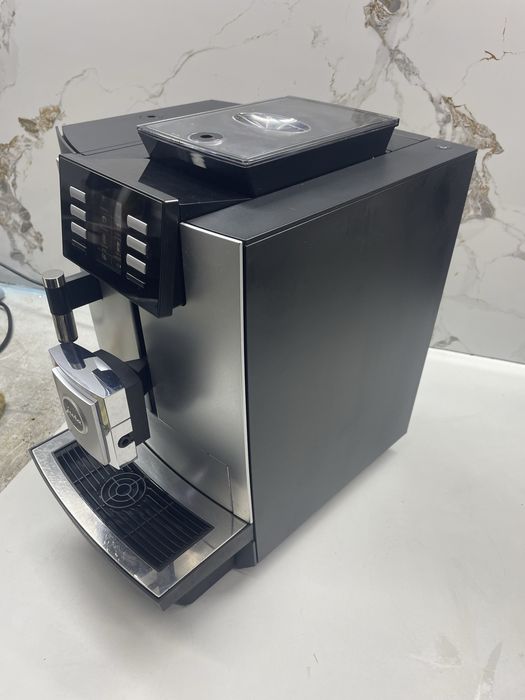Кавомашина Jura X8 Platinum
