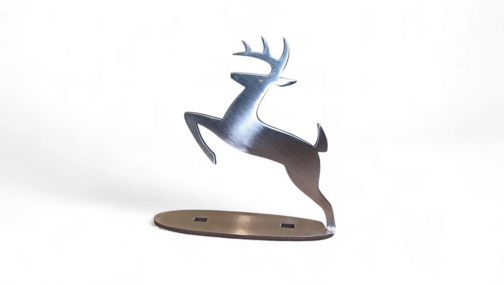 Jelonek na maskę 17cm John Deere emblemat logo znaczek celownik JD