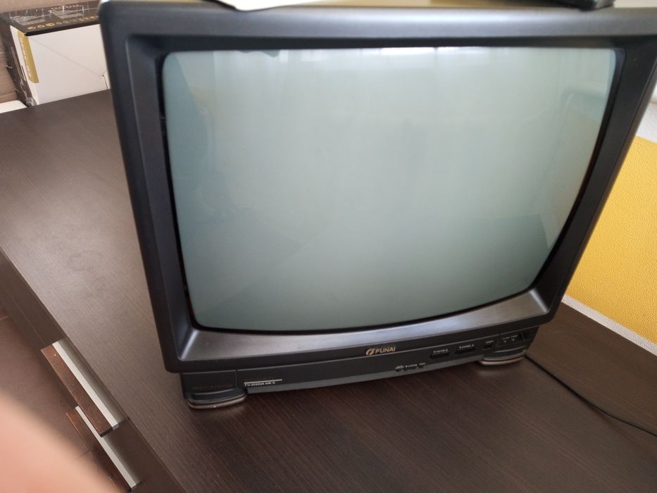 Продам Funai 20"