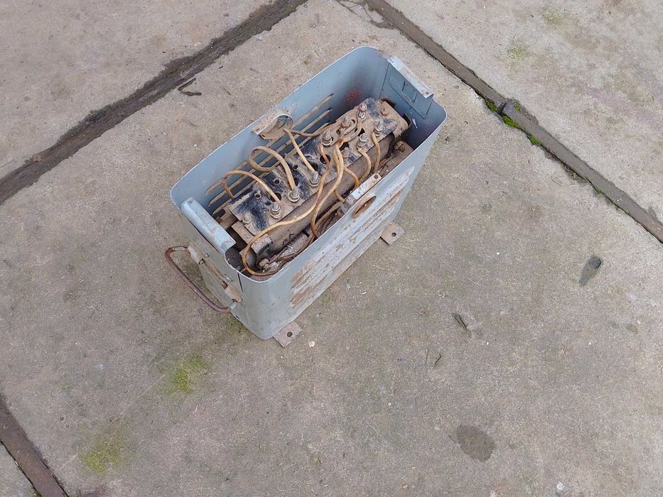 Трансформатор 380 /220/127 вольт